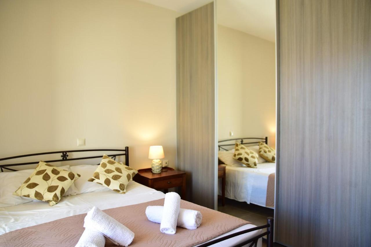 D'Angelos Apartments Karavomylos Esterno foto