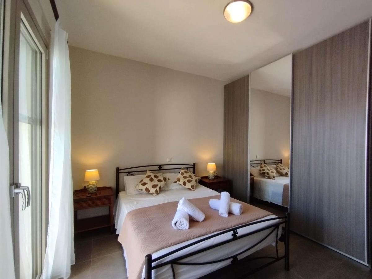 D'Angelos Apartments Karavomylos Esterno foto