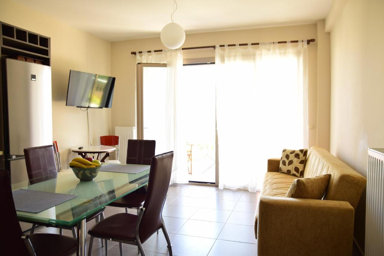 D'Angelos Apartments Karavomylos Esterno foto